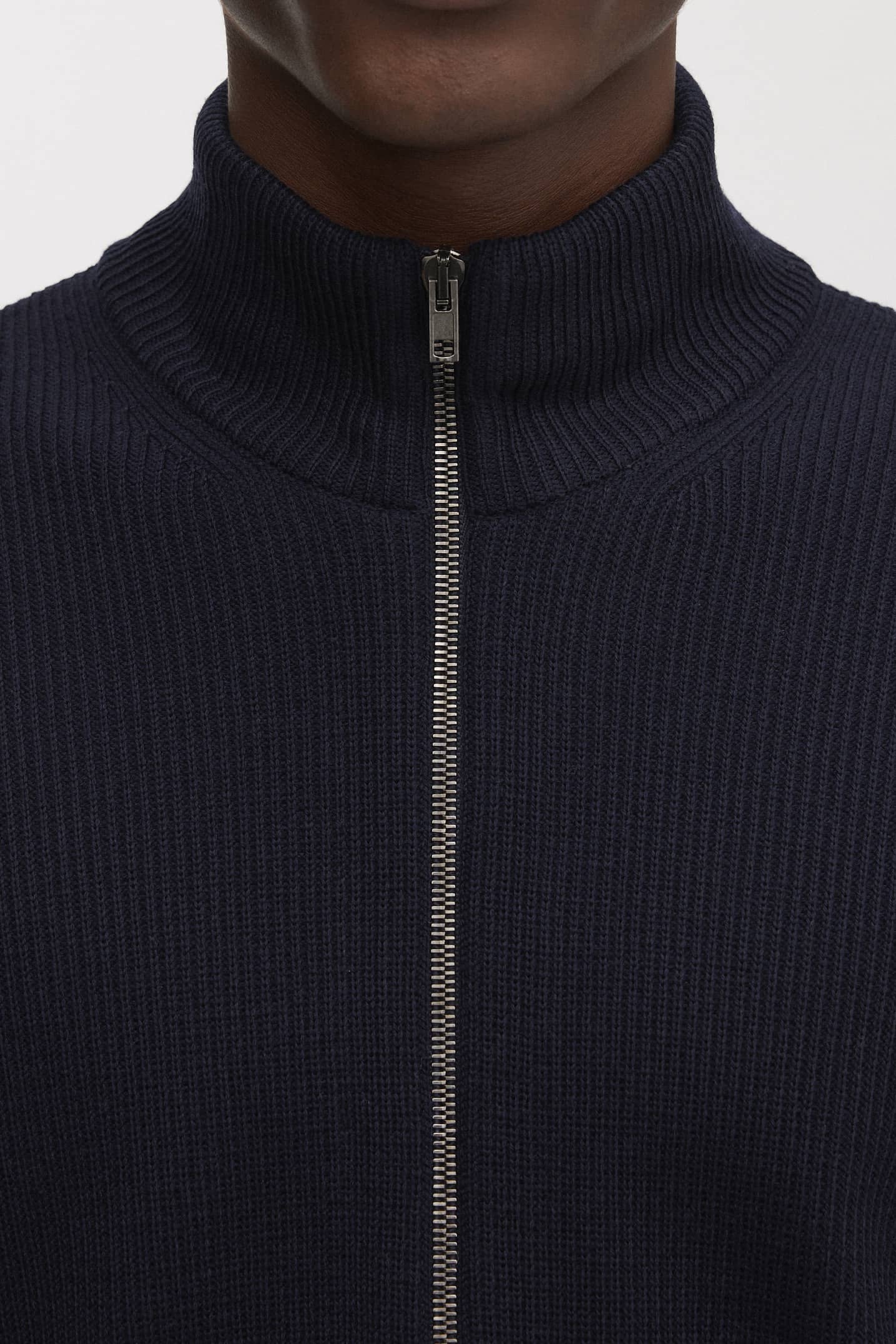 Image number 5 of The Merino Zip Cardigan v1.3 - Archive