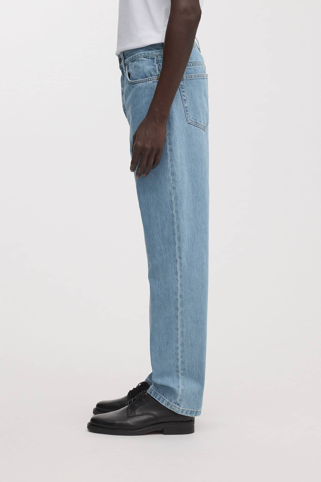 Image number 4 of The Loose Jeans v1.0 - Archive