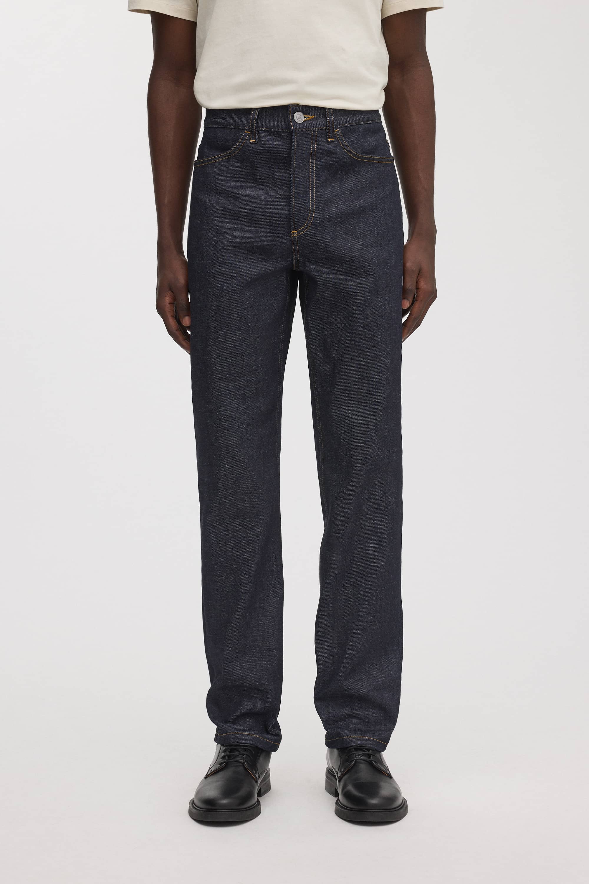 Image number 2 of The Regular Jeans v1.0 - Archive
