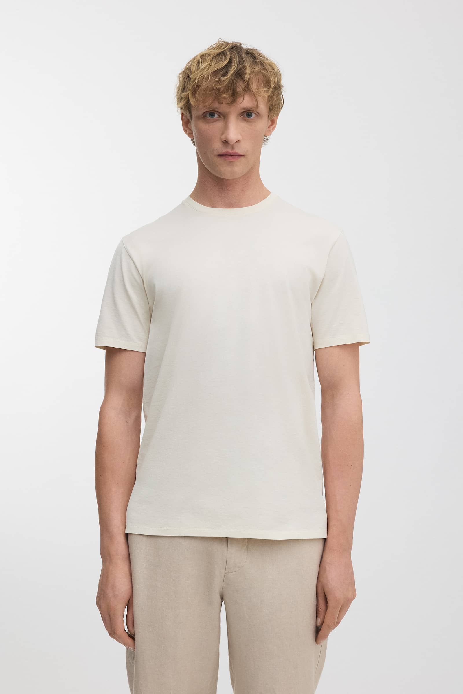 Image number 2 of The Lightweight T-Shirt