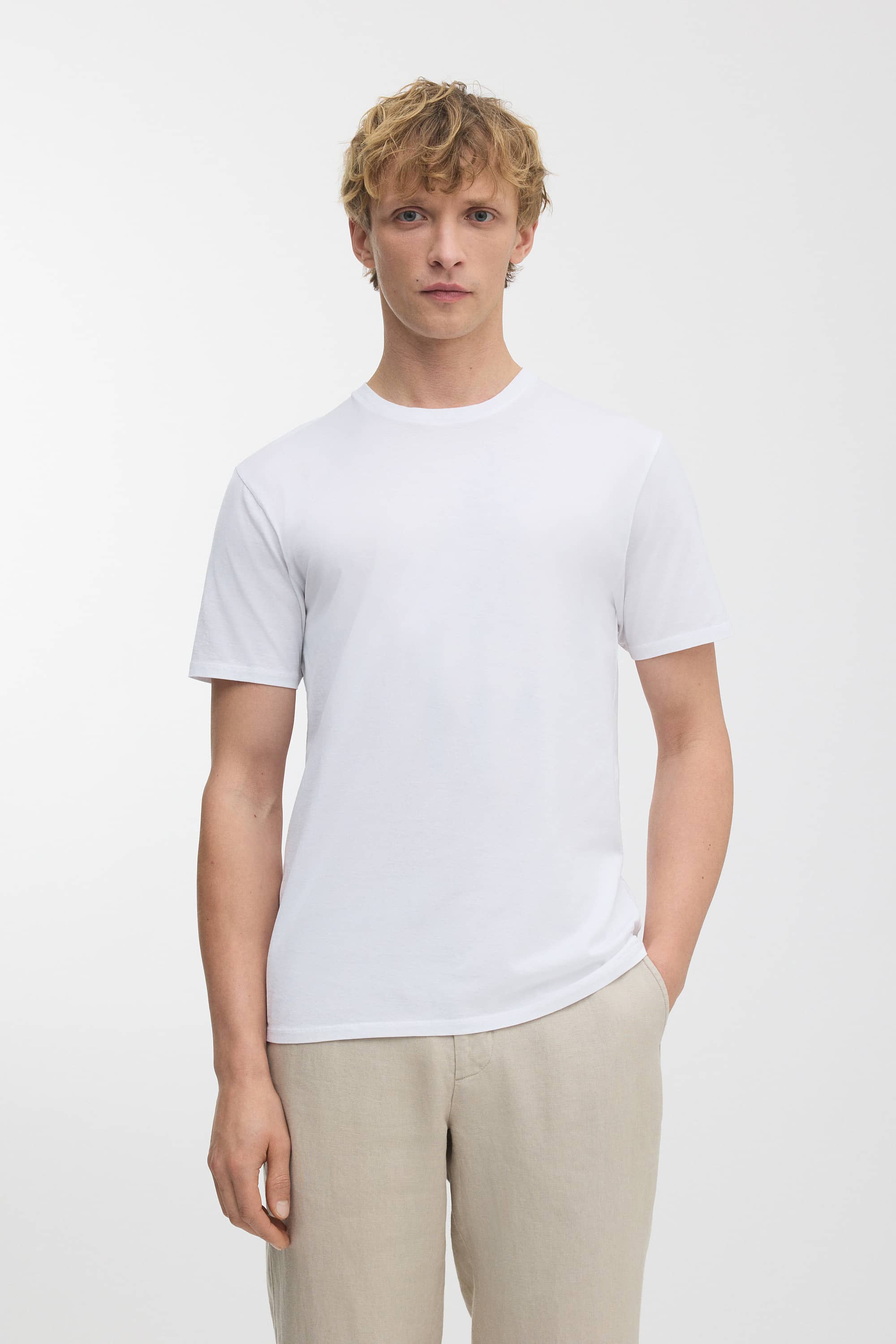 Image number 2 of The Lightweight T-Shirt