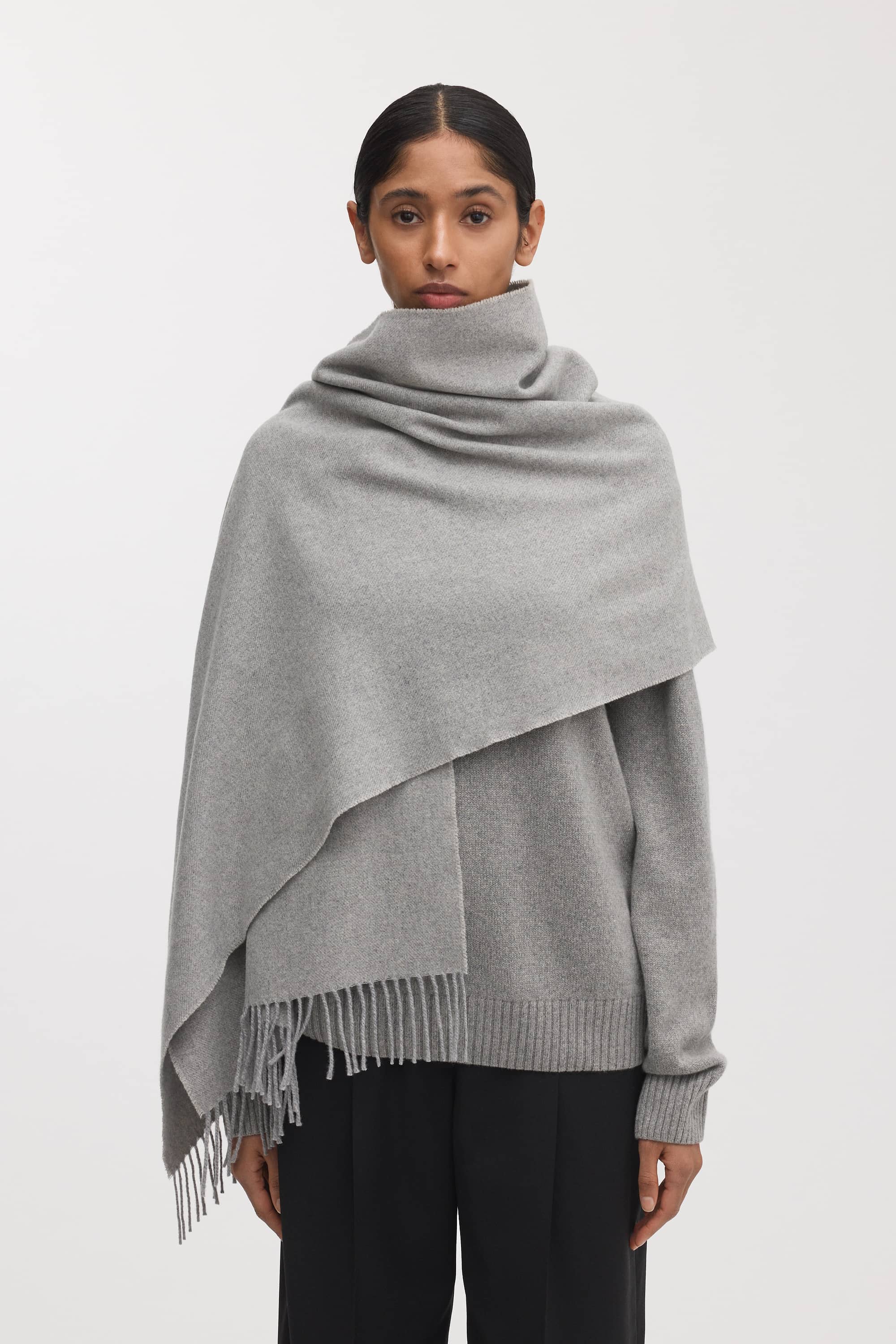 The Oversized Cashmere Wool Scarf
